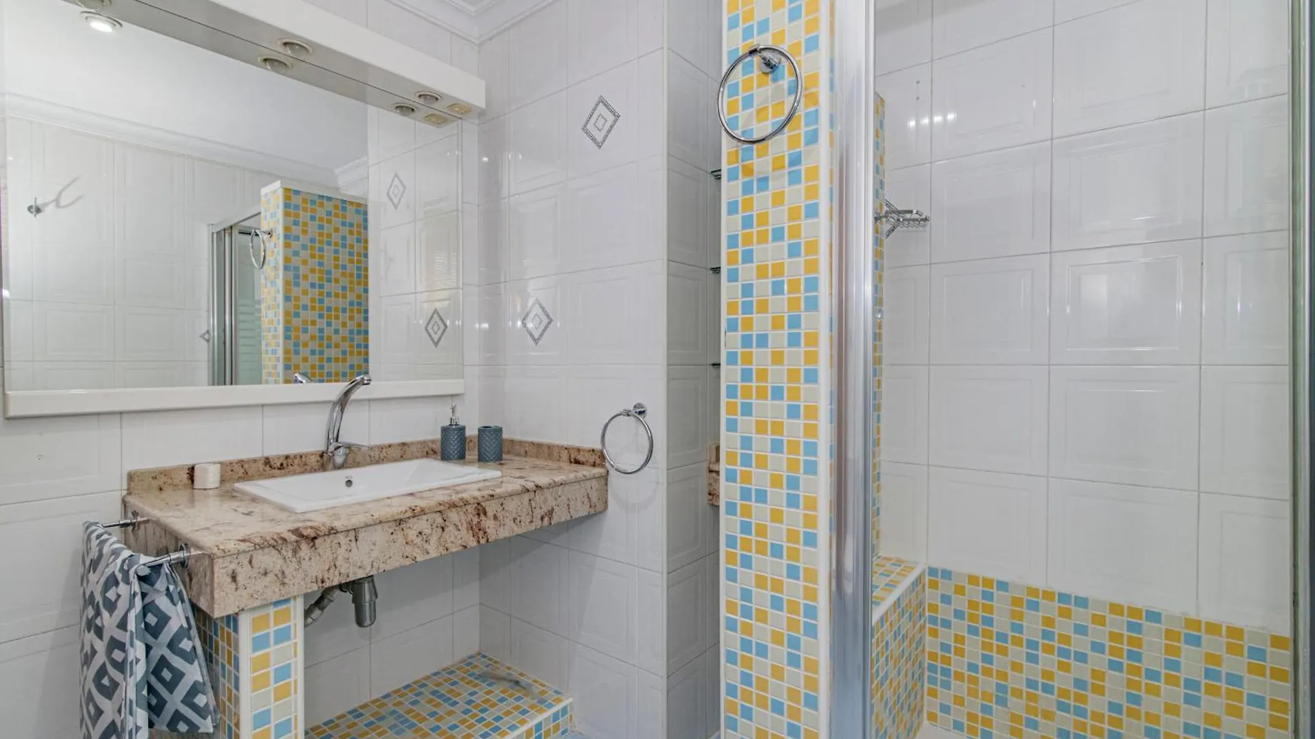 Atico Trucha Retreat Con Terraza Appartement Granada
